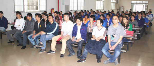 2012年3月1日，潔麗管理升級(jí)動(dòng)員大會(huì)召開