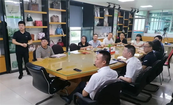 中山佳寧皮具制品有限公司系統(tǒng)管理升級(jí)項(xiàng)目 中山佳寧皮具制品有限公司系統(tǒng)管理升級(jí)項(xiàng)目