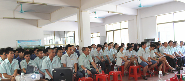 2015年8月25，興順公司管理升級(jí)誓師大會(huì)召開