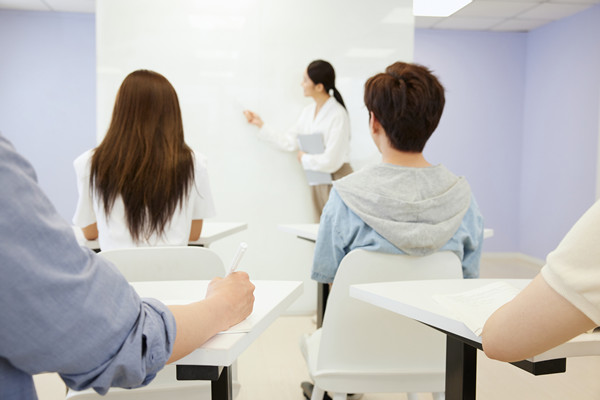 人才梯隊建設(shè)：培養(yǎng)儲備，確保企業(yè)持續(xù)發(fā)展