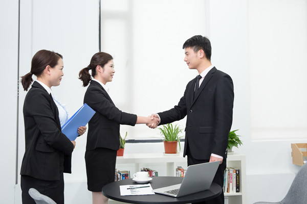 績效溝通：及時反饋，解決績效問題