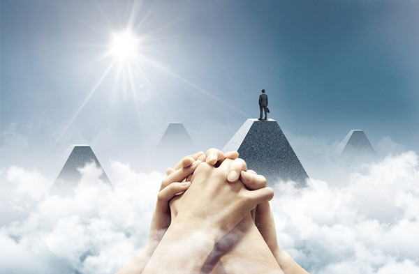 年度轉(zhuǎn)型升級(jí)計(jì)劃：轉(zhuǎn)型升級(jí)，提質(zhì)增效