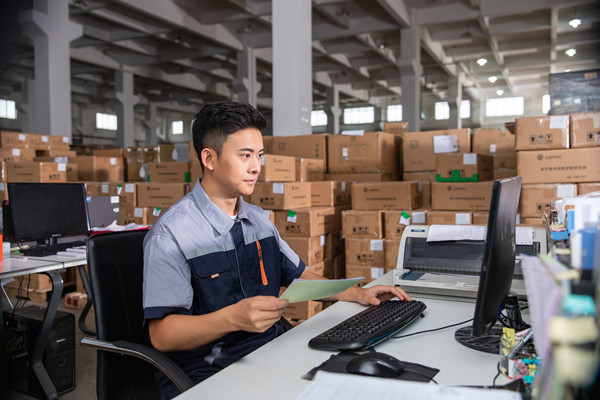 物流與供應鏈管理：一體化運作，降低成本