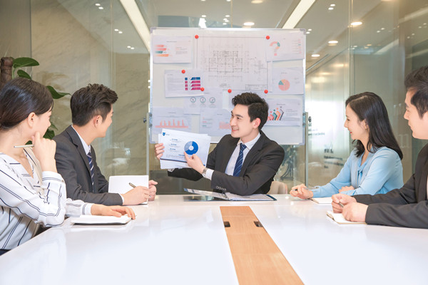 績效管理的最佳實踐：理論、研究與實踐的結(jié)合