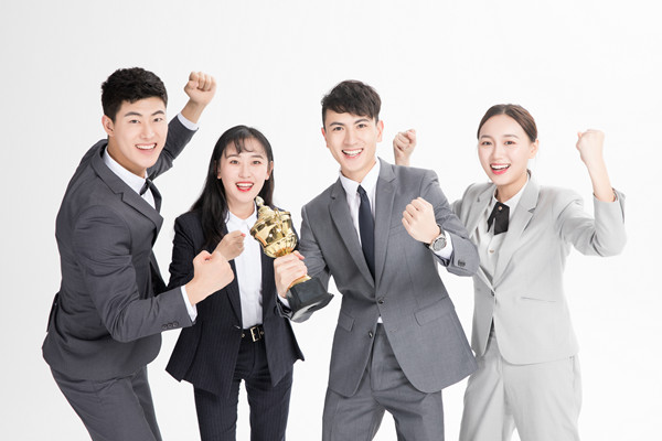 全面薪酬戰(zhàn)略實施：提升員工滿意度，提升企業(yè)績效