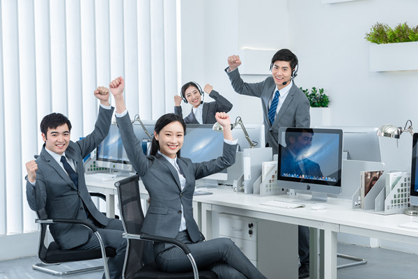 年度客戶滿意度提升計劃：用戶至上，服務(wù)領(lǐng)先