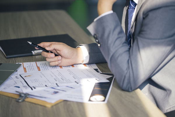 超越招聘：全面解析人力資源管理中的選、育、用、留