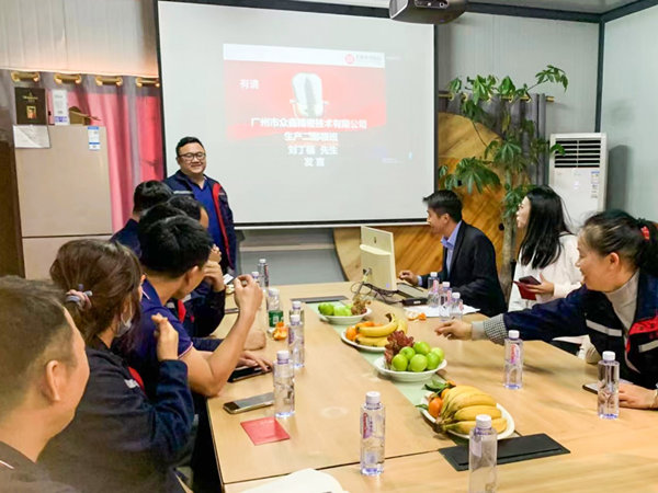 獲獎(jiǎng)代表劉丁福先生致辭 獲獎(jiǎng)代表劉丁福先生致辭