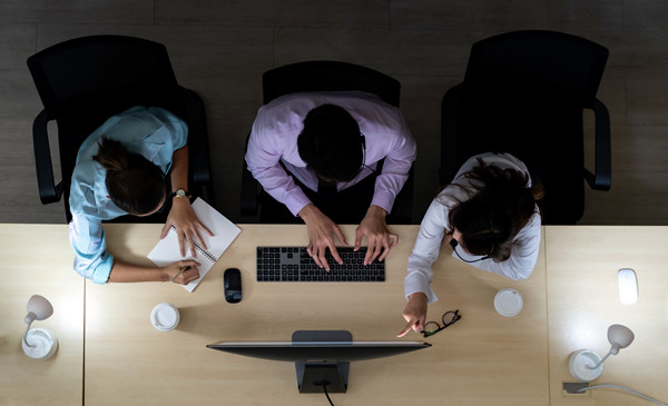 集團(tuán)管控：統(tǒng)一策略、優(yōu)化運(yùn)營(yíng)、提升效率