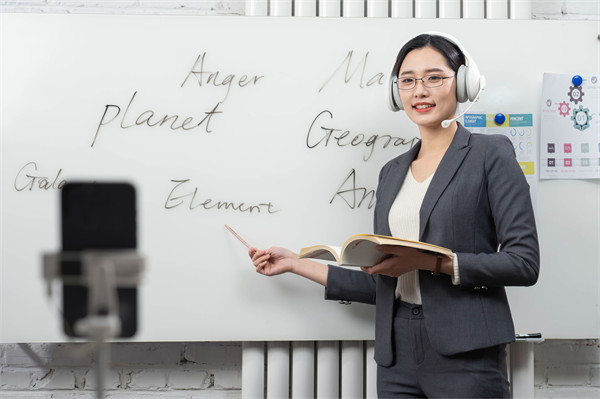 品牌數(shù)字化：借助數(shù)字技術(shù)，創(chuàng)新品牌營銷模式