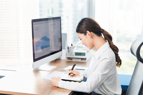 薪酬與員工發(fā)展：促進(jìn)員工成長，提高工作動力