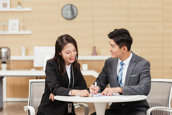 人力資源規(guī)劃：預(yù)測(cè)需求，制定合理的人才戰(zhàn)略