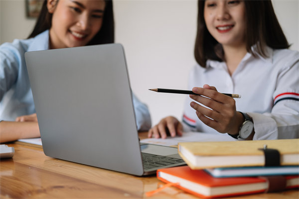 聚焦年度目標(biāo)，精心策劃經(jīng)營，計(jì)劃引領(lǐng)企業(yè)前行