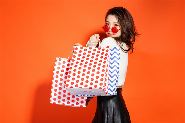 打造卓越品牌，創(chuàng)新?tīng)I(yíng)銷(xiāo)策略，引領(lǐng)市場(chǎng)新潮流