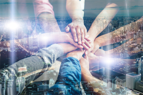 精準(zhǔn)集團(tuán)管控，提升企業(yè)核心競爭力，引領(lǐng)行業(yè)變革