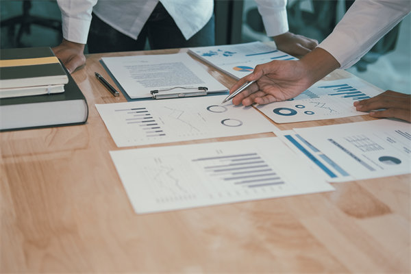 員工參與的績(jī)效改進(jìn)計(jì)劃：?jiǎn)T工主導(dǎo)，自我驅(qū)動(dòng)的改進(jìn)