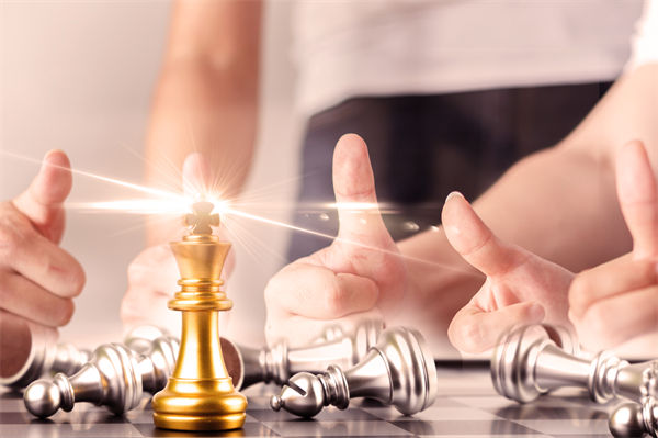 戰(zhàn)略咨詢創(chuàng)新驅(qū)動(dòng)，激發(fā)企業(yè)活力，鑄就長(zhǎng)青基石