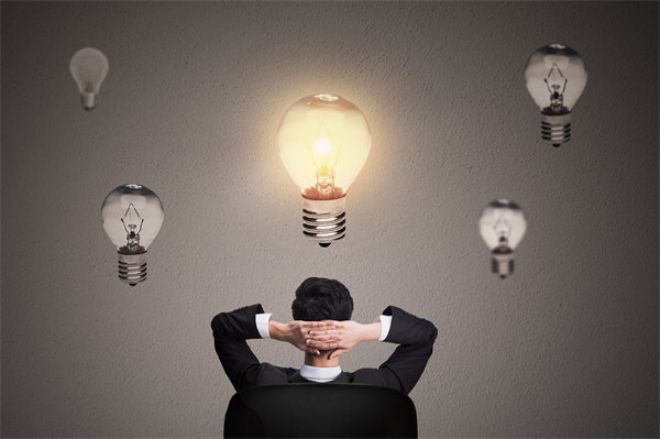 創(chuàng)新企業(yè)管理思維，激發(fā)員工潛能，推動(dòng)企業(yè)騰飛