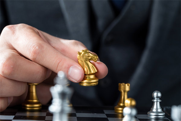 集團(tuán)戰(zhàn)略規(guī)劃和年度經(jīng)營計(jì)劃不匹配怎么辦？