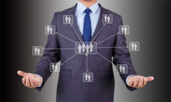 全面預算組織架構中，屬于預算管理決策機構的是？