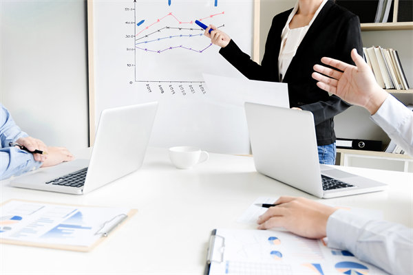 如何設(shè)計(jì)科學(xué)的薪酬績(jī)效以激勵(lì)員工持續(xù)高效工作？