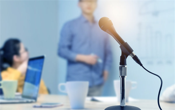 企業(yè)文化如何深度融合HR管理，增強(qiáng)團(tuán)隊(duì)凝聚力？