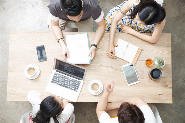 企業(yè)文化如何深度融合HR管理，增強(qiáng)團(tuán)隊(duì)凝聚力？