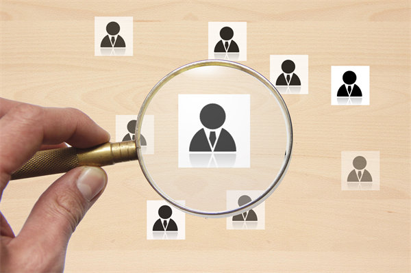 集團(tuán)人才戰(zhàn)略：如何促進(jìn)內(nèi)部流動(dòng)與外部吸引？