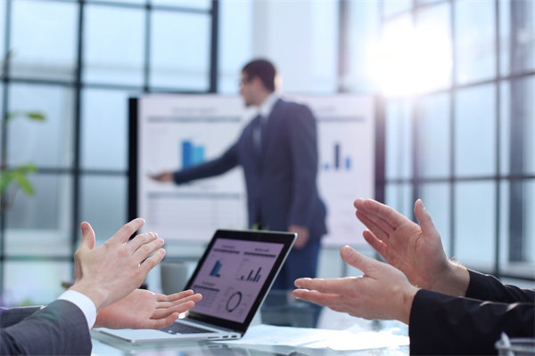 集團(tuán)管控如何促進(jìn)內(nèi)部資源共享與協(xié)同作戰(zhàn)能力？