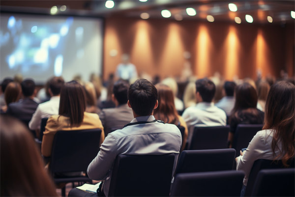 在多元化團(tuán)隊(duì)中，如何制定包容性組織規(guī)劃策略？