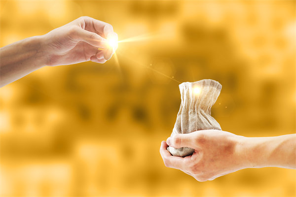 跑步入場(chǎng)的00后3天賺了3萬(wàn)，對(duì)打工族有何啟示？