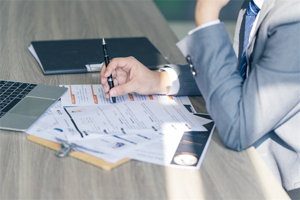 企業(yè)在招聘過程中，如何確保公平性與多樣性并存？