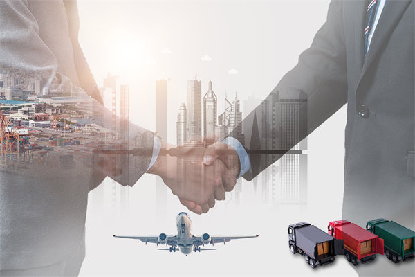 在全球化背景下，企業(yè)如何制定跨國戰(zhàn)略規(guī)劃？