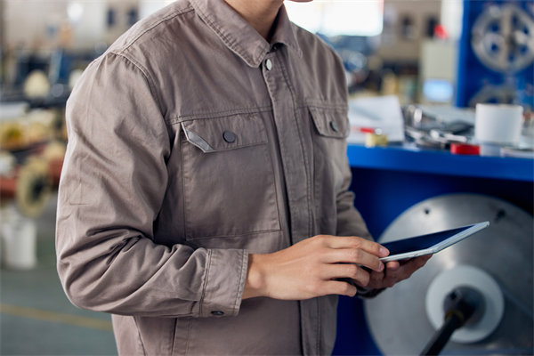 持續(xù)改進(jìn)機(jī)制在精益生產(chǎn)中如何驅(qū)動(dòng)質(zhì)量與成本雙贏？