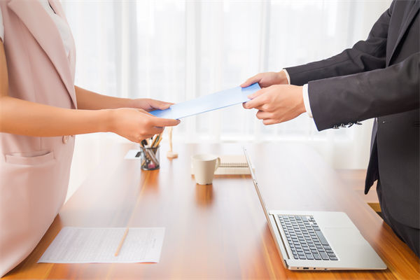 招聘過程中，如何平衡能力與潛力，篩選最佳候選人？