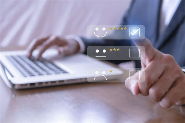 博士情侶瞞著領(lǐng)導(dǎo)下班擺攤月入3萬(wàn)3，企業(yè)薪酬管理的啟發(fā)