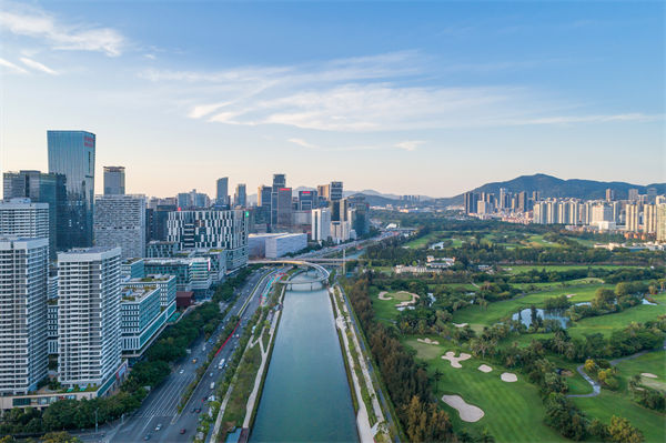 深圳精益生產(chǎn)咨詢公司如何幫助企業(yè)實現(xiàn)生產(chǎn)流程優(yōu)化？