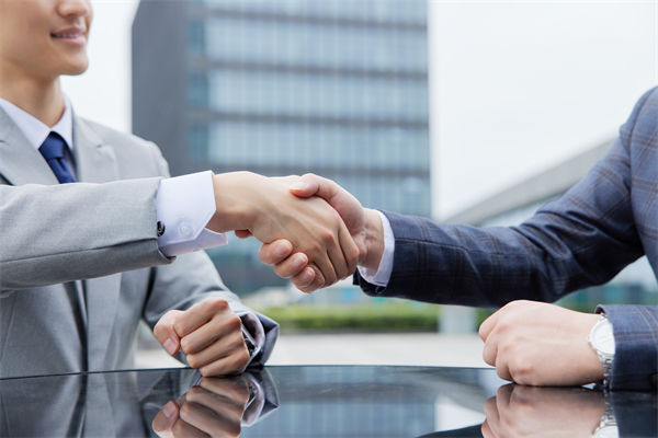 勞動(dòng)關(guān)系管理中，如何避免糾紛，構(gòu)建和諧環(huán)境？