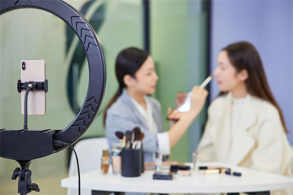 營(yíng)銷咨詢公司的全球化服務(wù)如何助企業(yè)開(kāi)拓國(guó)際市場(chǎng)？