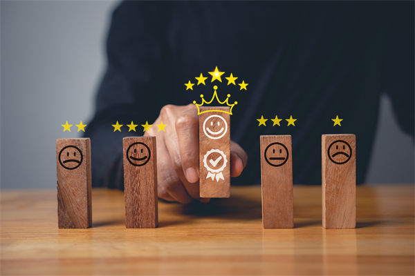 多元化團隊管理中，如何促進員工之間的協作與融合？