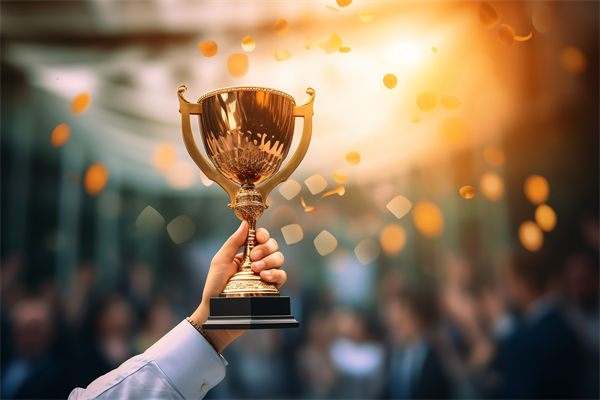 薪酬管理中，如何考慮員工個(gè)人發(fā)展，實(shí)現(xiàn)長(zhǎng)期激勵(lì)？