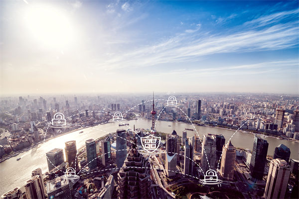 供應(yīng)鏈管理中，如何確保供應(yīng)鏈透明度與安全性？