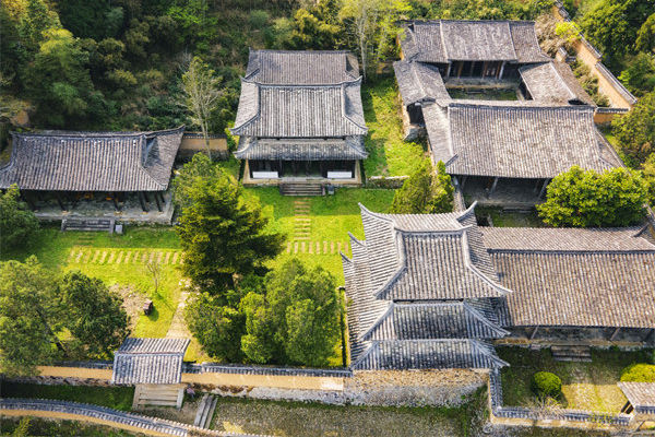 麗水績效咨詢公司如何為企業(yè)定制高效績效評估？