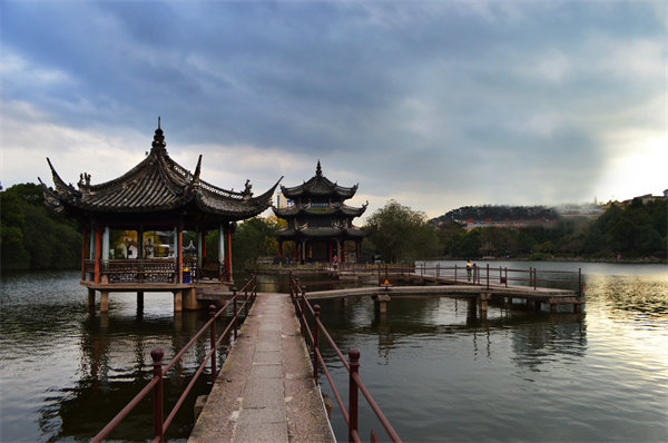 臺(tái)州年度經(jīng)營(yíng)計(jì)劃咨詢(xún)公司如何規(guī)劃企業(yè)全年發(fā)展藍(lán)圖？