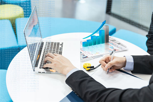 大數(shù)據(jù)與AI如何助力企業(yè)實(shí)現(xiàn)精準(zhǔn)預(yù)算分析與預(yù)測？