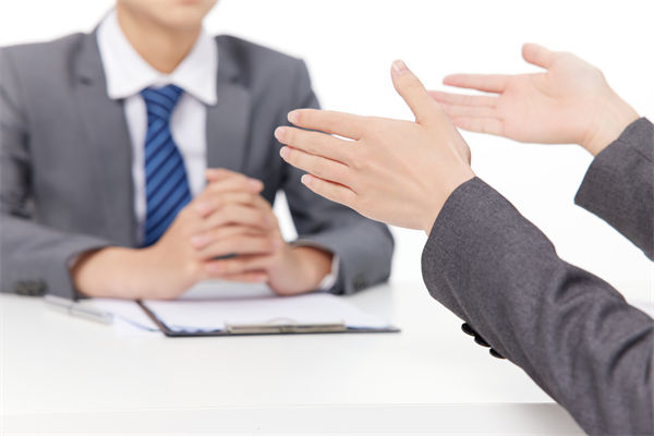 揭秘！看看企業(yè)高級(jí)HR是如何玩轉(zhuǎn)人才爭(zhēng)奪大戰(zhàn)的？