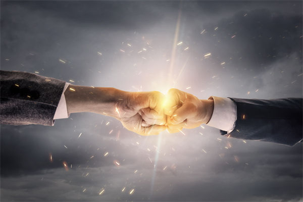 競(jìng)爭(zhēng)對(duì)手策略多變，企業(yè)戰(zhàn)略管理如何調(diào)整以應(yīng)對(duì)挑戰(zhàn)？