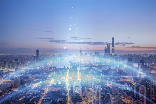 在全球化背景下，企業(yè)如何構(gòu)建競(jìng)爭(zhēng)優(yōu)勢(shì)的戰(zhàn)略框架？