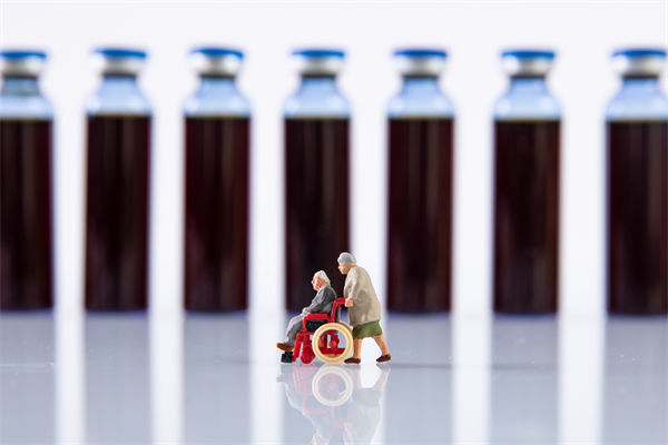 為啥有些老人沉迷購(gòu)買(mǎi)保健品？對(duì)品牌營(yíng)銷(xiāo)有何啟示？