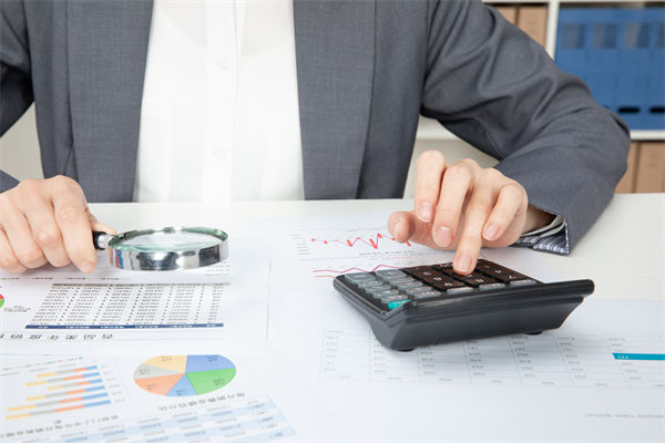 預(yù)算考核體系如何設(shè)計(jì)，才能準(zhǔn)確反映部門(mén)績(jī)效？